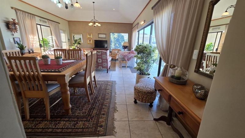 3 Bedroom Property for Sale in Glentana Western Cape